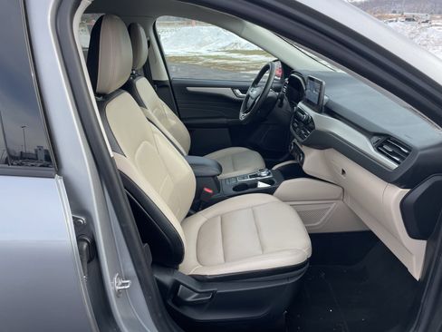 Used 2022 Ford Escape SEL image 34