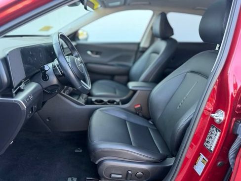 Used 2025 Hyundai Kona Limited FWD image 23