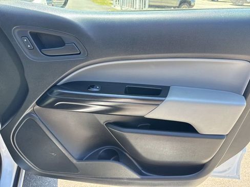 Used 2022 Chevrolet Colorado W/T RWD image 28