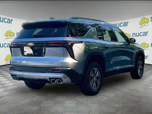 New 2026 Chevrolet Traverse LT w/ LPO, Floor Liner Package AWD/4WD image 7