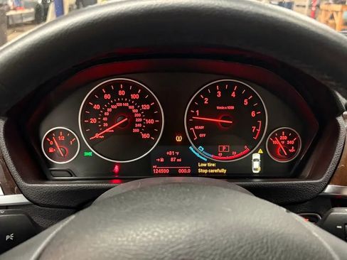 Used 2016 BMW 320i xDrive Sedan AWD/4WD image 14