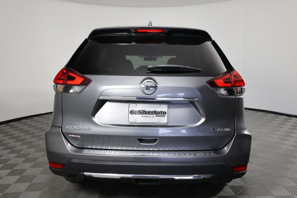 Used 2018 Nissan Rogue SV w/ Premium Package AWD/4WD image 3