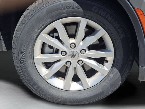 Used 2023 Dodge Durango SXT AWD/4WD image 16