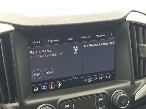 Used 2022 GMC Terrain SLT image 28