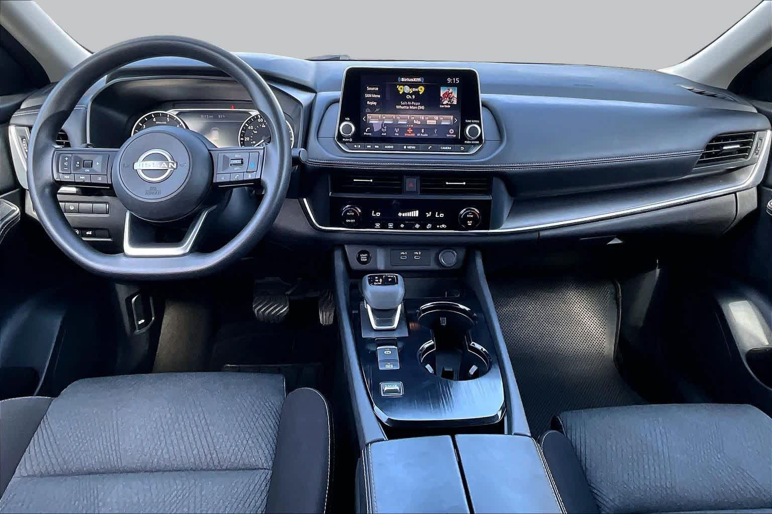 Used 2024 Nissan Rogue SV FWD image 16