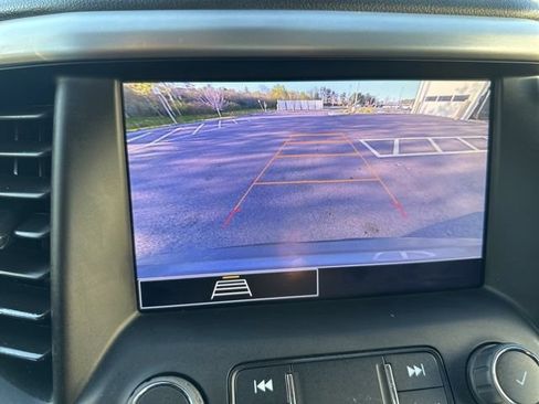 Used 2023 GMC Acadia SLE w/ Driver Convenience Package AWD/4WD image 28