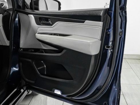 Used 2018 Honda Odyssey Touring image 43