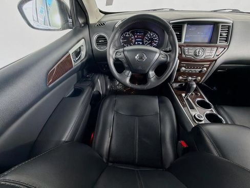 Used 2015 Nissan Pathfinder Platinum w/ Family Entertainment Package AWD/4WD image 13