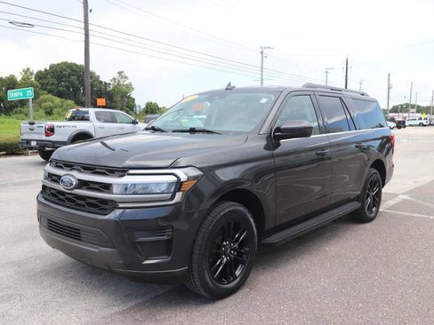 Used 2024 Ford Expedition Max XLT RWD image 5