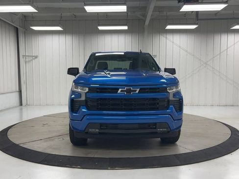 Used 2022 Chevrolet Silverado 1500 RST AWD/4WD image 3