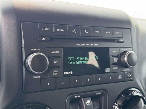 Used 2016 Jeep Wrangler Sahara image 3