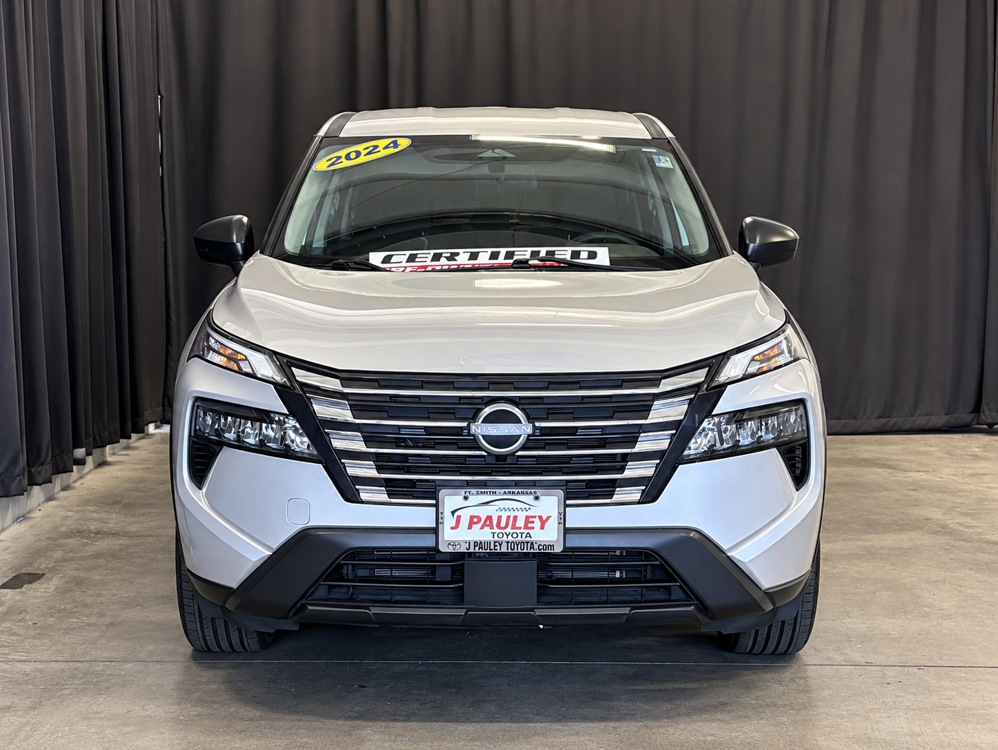 Used 2024 Nissan Rogue S AWD/4WD image 5
