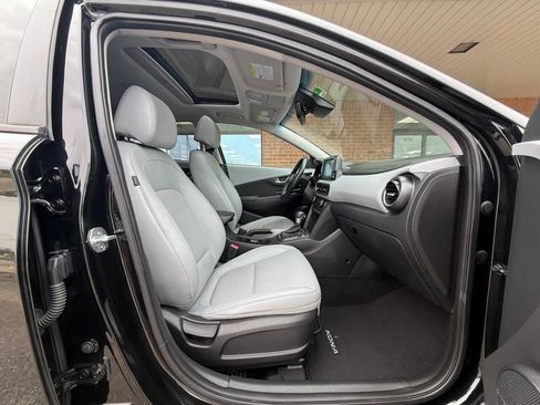 Used 2021 Hyundai Kona Limited w/ Cargo Package image 26