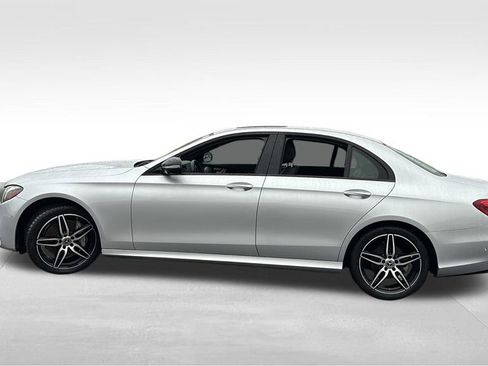 Used 2020 Mercedes-Benz E 350 4MATIC Sedan image 4
