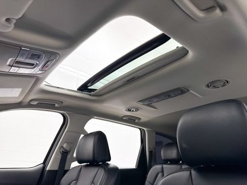 Certified 2024 Kia Telluride S w/ S Sunroof Package FWD image 1