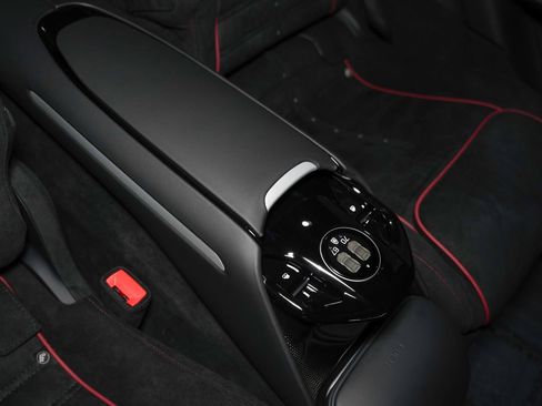 Used 2026 Ferrari Purosangue AWD/4WD image 42