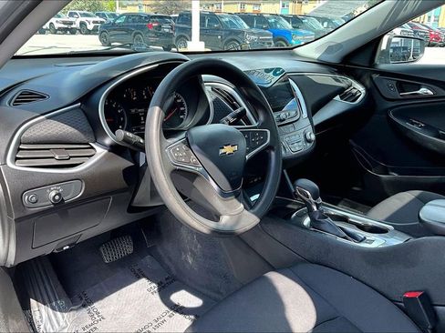 Used 2023 Chevrolet Malibu LT FWD image 13