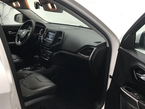 Used 2021 Jeep Cherokee Latitude Lux image 34