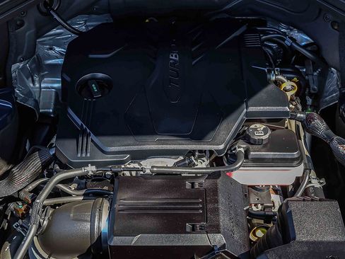 Used 2023 Genesis GV80 2.5T w/ Prestige Package image 29