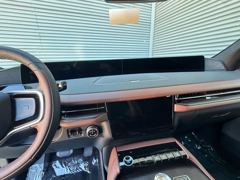 New 2025 Lincoln Navigator Reserve image 26