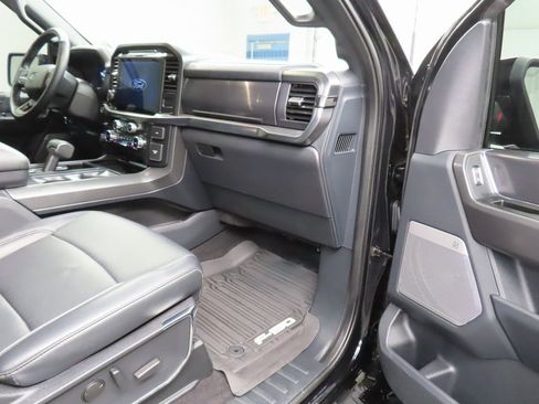 Used 2024 Ford F150 Lariat image 34