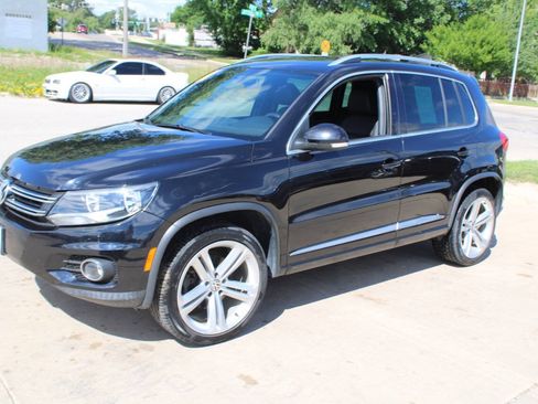 Used 2016 Volkswagen Tiguan R-Line FWD image 4
