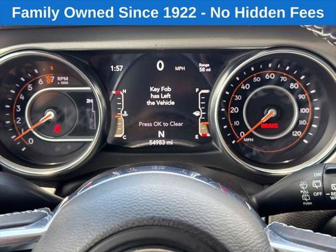 Certified 2022 Jeep Wrangler Unlimited Sahara w/ Safety Group AWD/4WD image 27