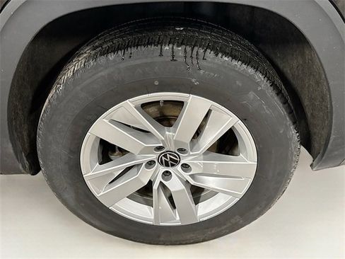 Used 2021 Volkswagen Atlas S image 31