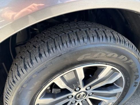 Used 2019 Nissan Armada SL w/ Premium Package AWD/4WD image 10