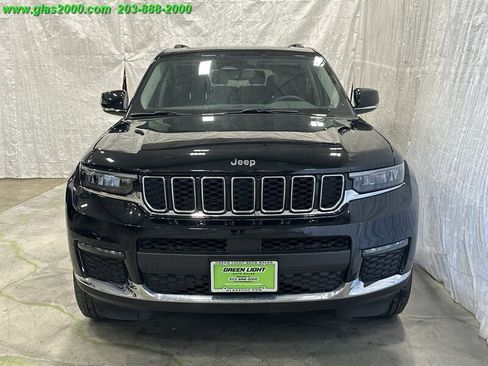 Used 2023 Jeep Grand Cherokee L Limited AWD/4WD image 19