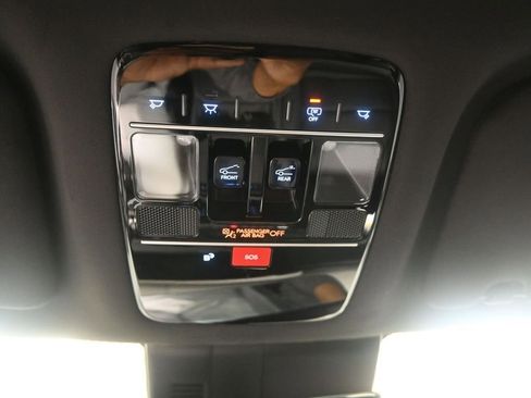 Used 2025 Hyundai Santa Fe Calligraphy AWD/4WD image 32
