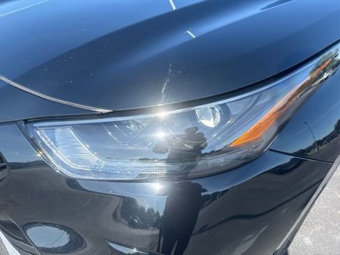 Used 2022 Toyota Highlander XSE FWD image 9