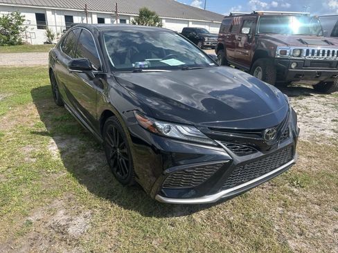 Used 2022 Toyota Camry XSE w/ Navigation Package image 2