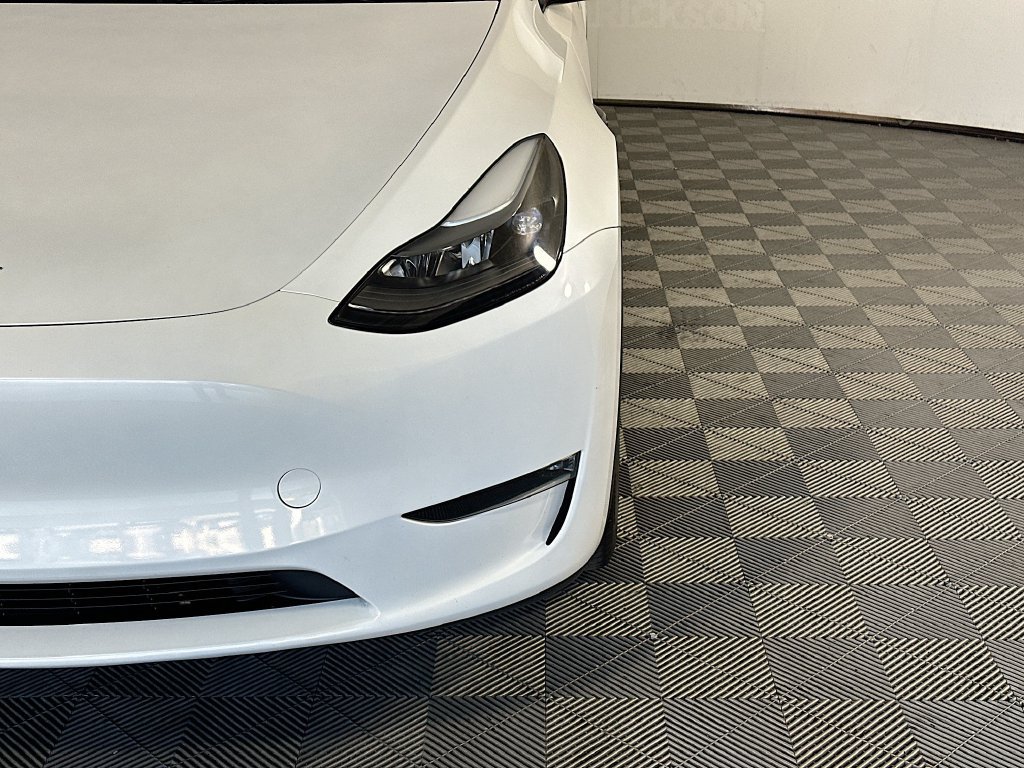 Used 2024 Tesla Model Y Long Range AWD/4WD image 8