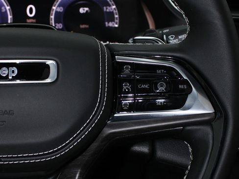 New 2025 Jeep Grand Cherokee L Overland image 22