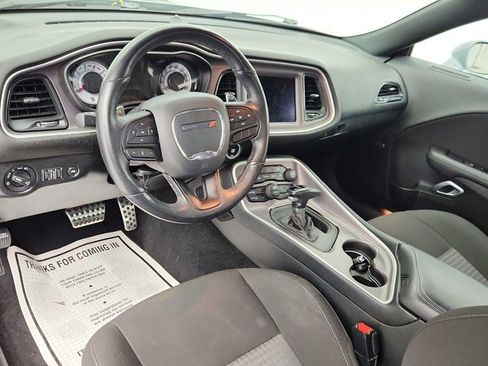 Used 2022 Dodge Challenger R/T Scat Pack w/ Shaker Package image 11