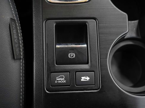 Used 2016 Subaru Outback 3.6R Limited AWD/4WD image 24
