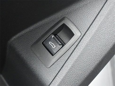 New 2025 BMW 228i xDrive w/ Premium Package image 21