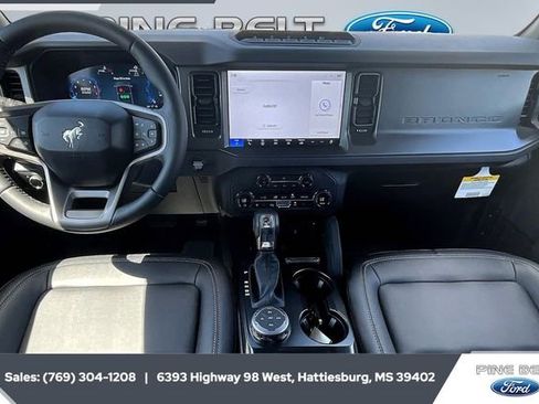 New 2025 Ford Bronco Badlands image 9