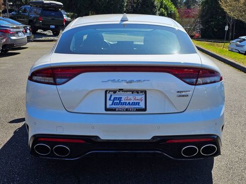 Used 2022 Kia Stinger GT1 AWD/4WD image 6
