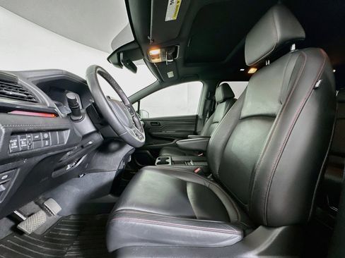 Used 2023 Honda Odyssey Sport image 13