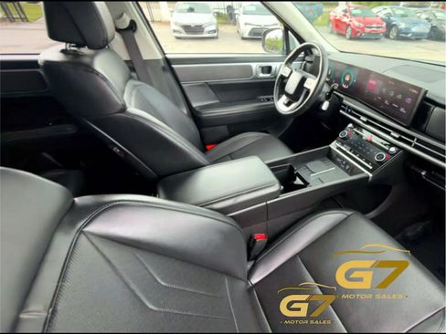 Used 2024 Hyundai Santa Fe SEL FWD image 16