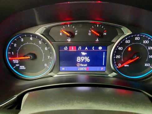 Used 2023 Chevrolet Equinox Premier FWD image 13