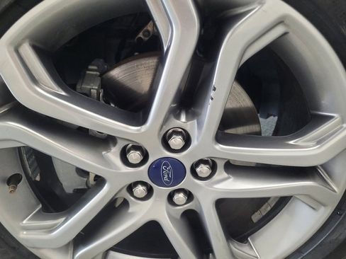 Used 2017 Ford Edge Titanium w/ Technology Package image 31