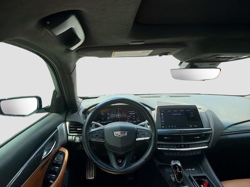 Used 2022 Cadillac CT5 V w/ Platinum Package RWD image 16