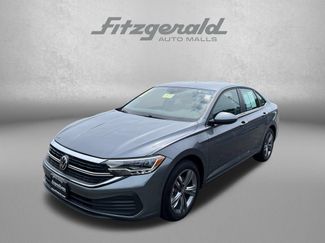 Used 2024 Volkswagen Jetta SE FWD video 2