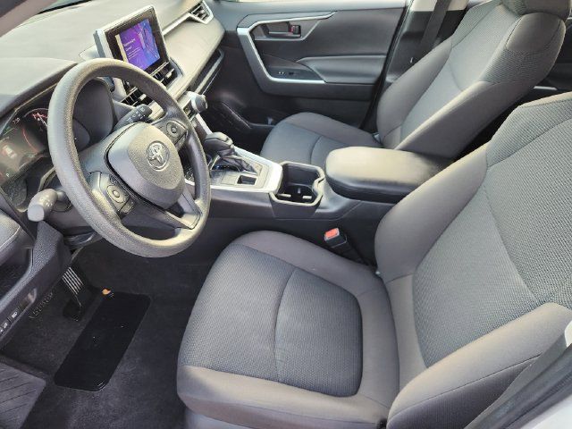 Certified 2025 Toyota RAV4 LE AWD/4WD image 9