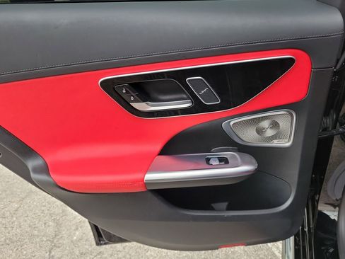 Used 2022 Mercedes-Benz C 300 Sedan image 11