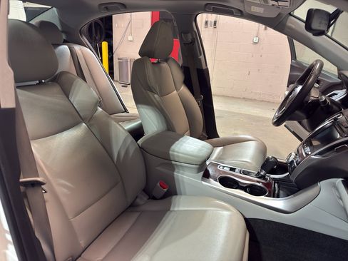 Used 2015 Acura TLX image 23