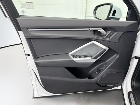 Certified 2025 Audi Q3 2.0T Premium Plus w/ Premium Plus Package image 22